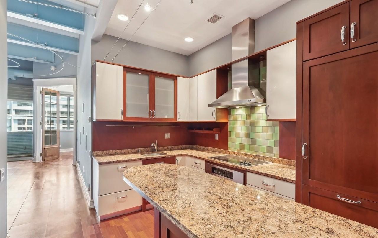 3 S Chris Columbus Blvd - Photo 2 of 18