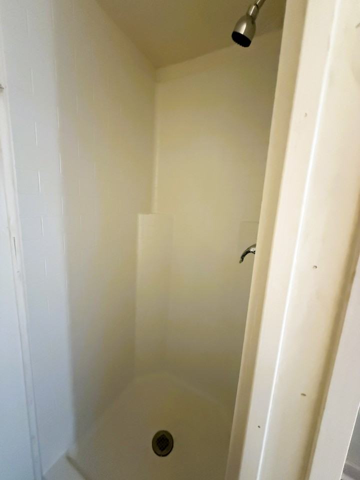 1023 S Millwood Ave #B - Photo 5 of 6