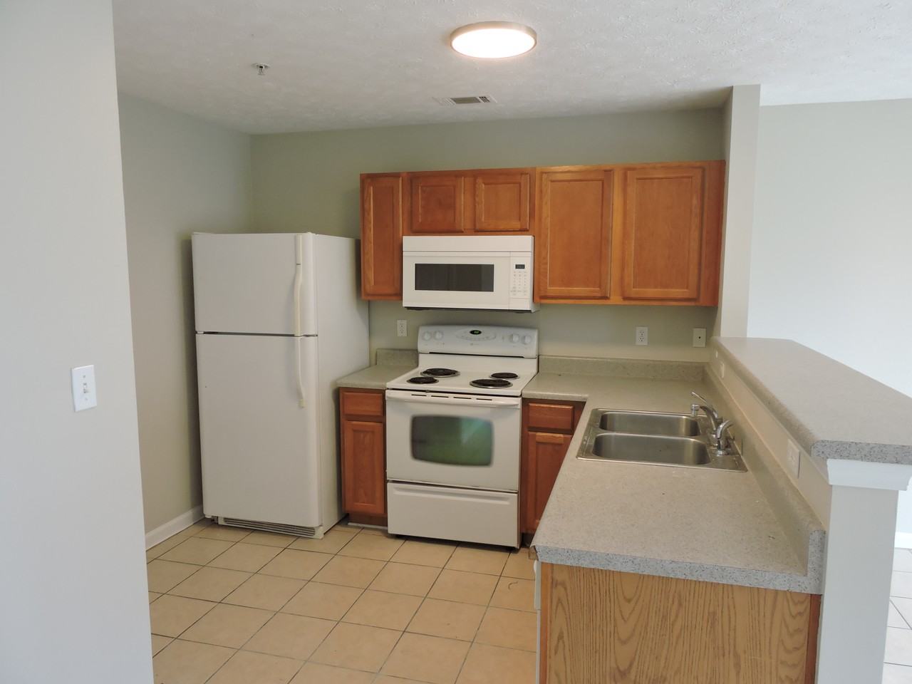 207 Swaying Pine Ct - Photo 2 of 16