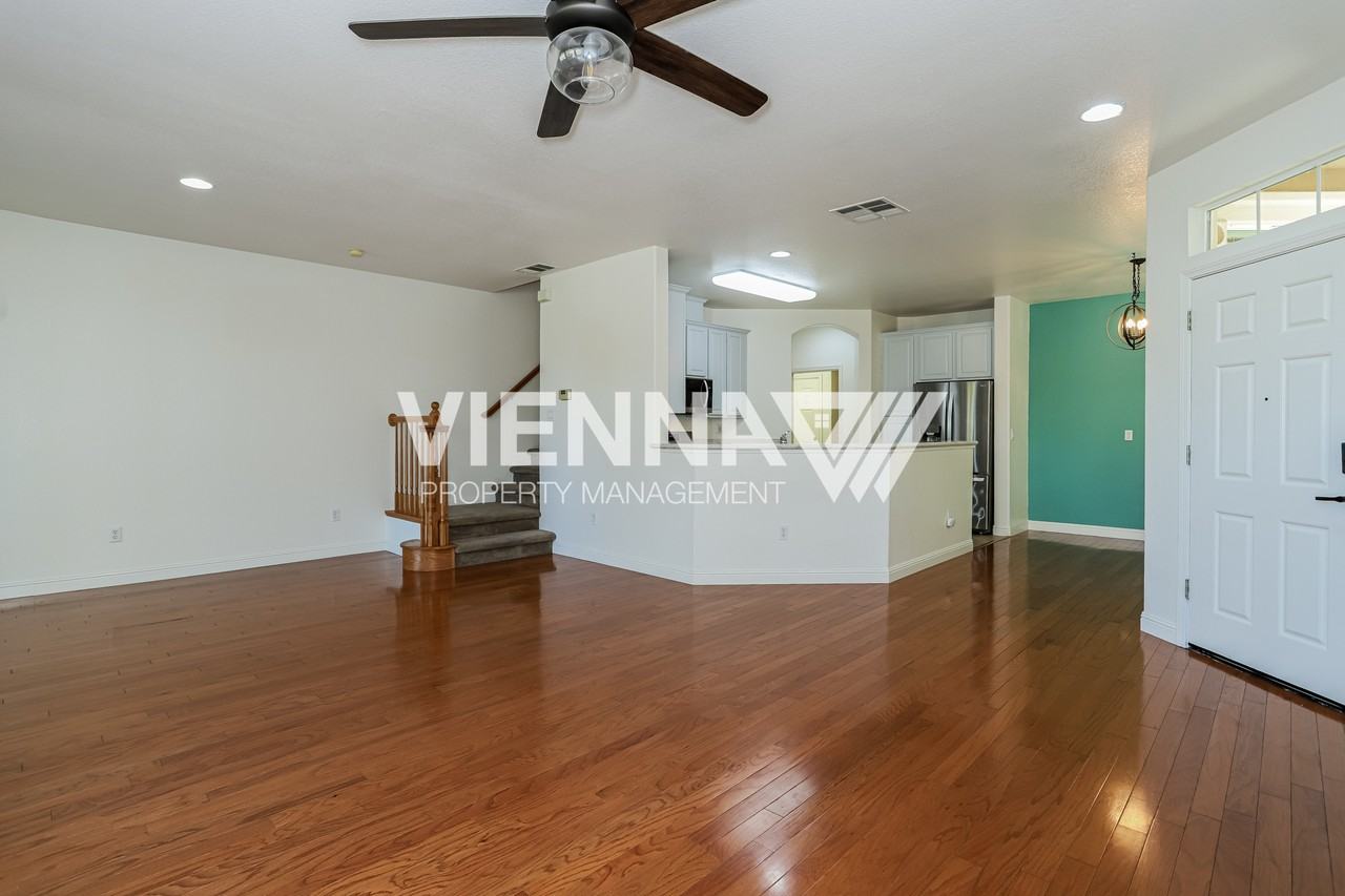 907 Marvin Gardens Way - Photo 5 of 15