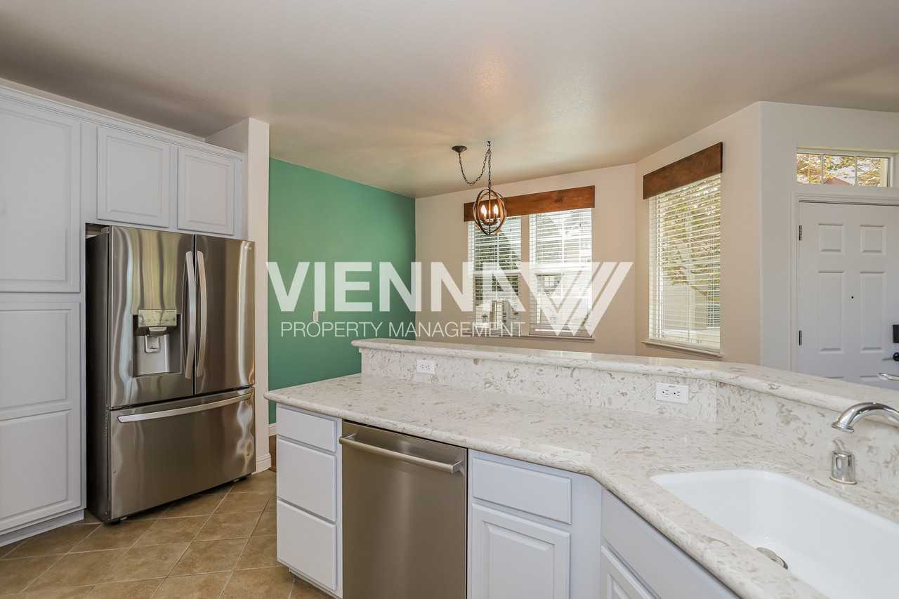 907 Marvin Gardens Way - Photo 6 of 15