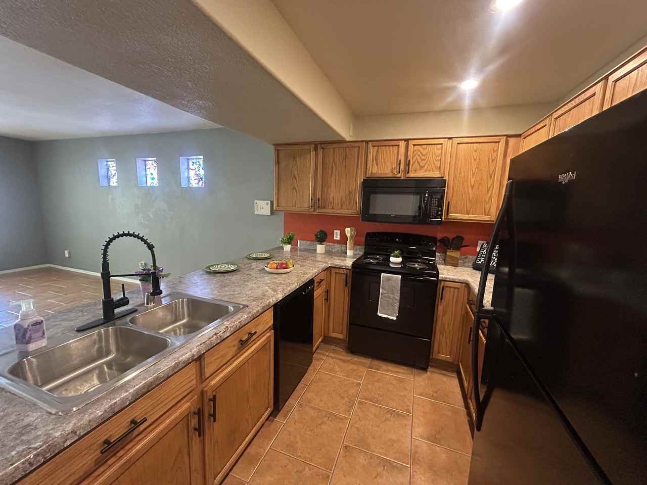 16021 N 30Th St - Photo 3 of 20