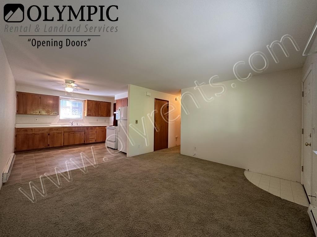 708 Division St Nw - Photo 3 of 20