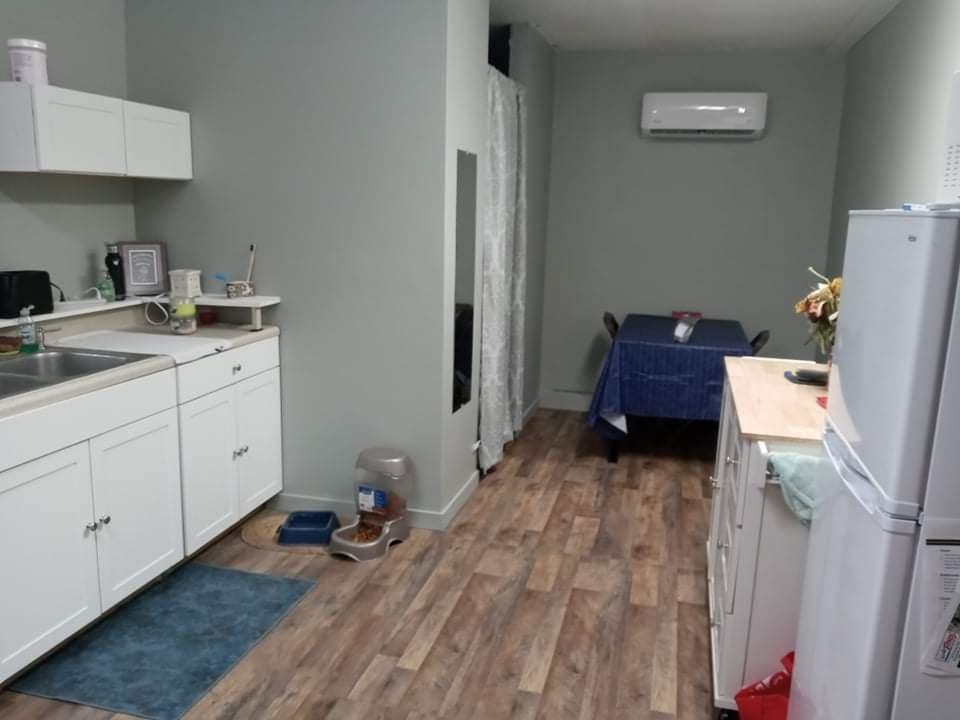 1519 June Ave #1 - Photo 3 of 7