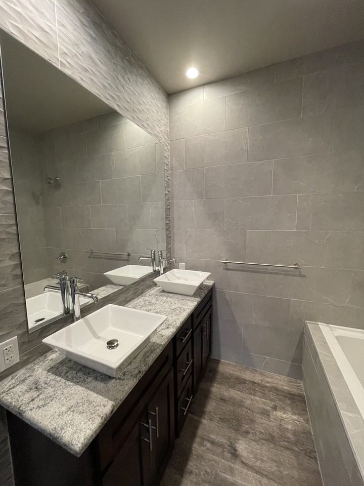 36 Washington Ave #D - Photo 7 of 9