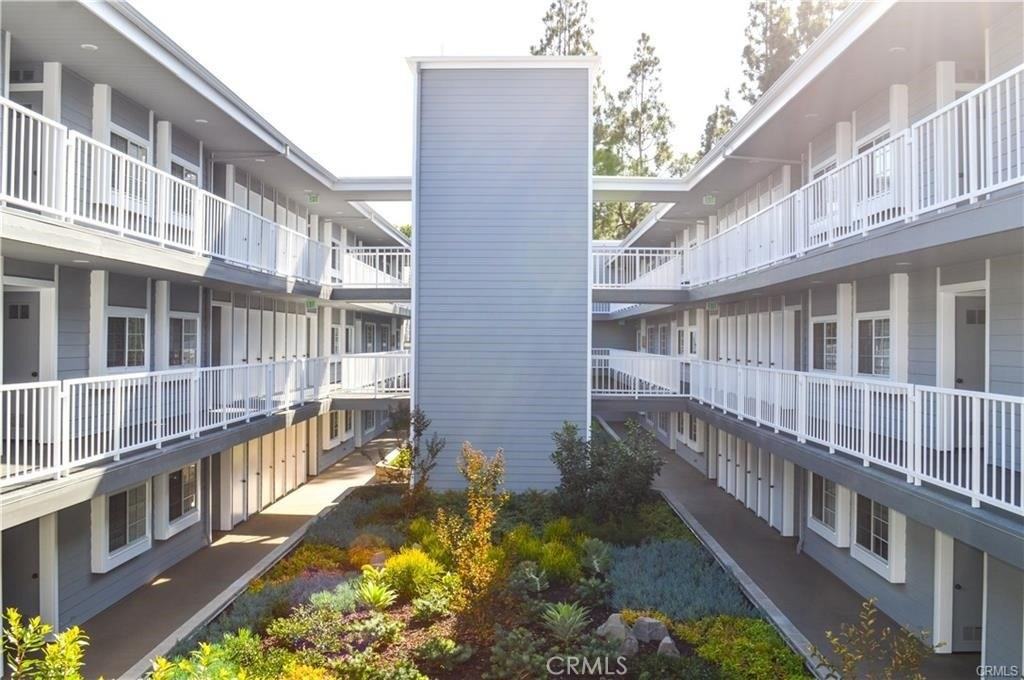 1406 Brett Pl - Photo 2 of 9