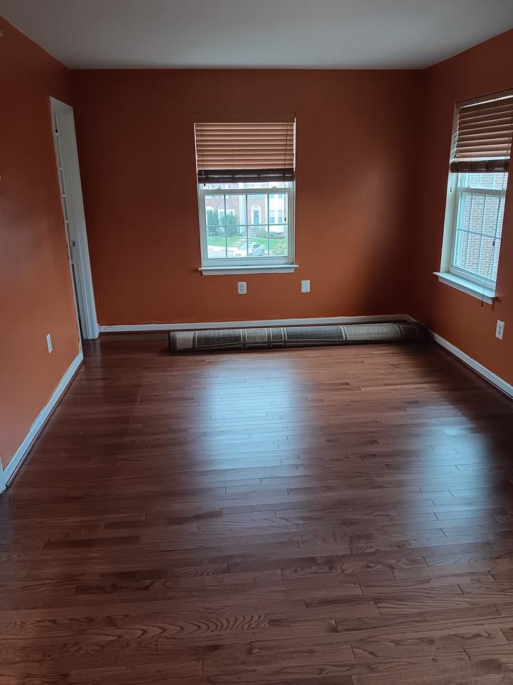 15739 Erwin Ct - Photo 2 of 6