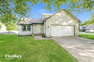 1921 Ne Red Oak Ln - Photo 1 of 1