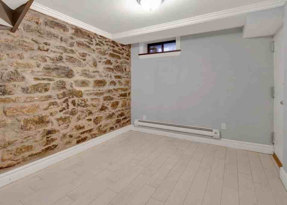 Mott St #4 - Photo 6 of 11