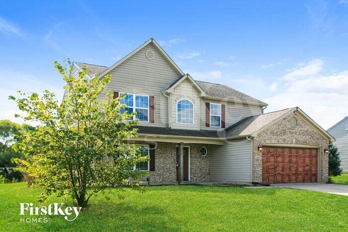 1049 Arabian Way - Photo 2 of 19