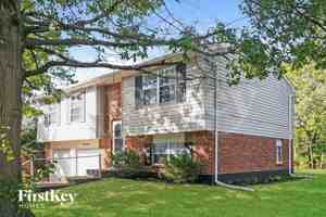 featured image of 3920 Pinetop Dr