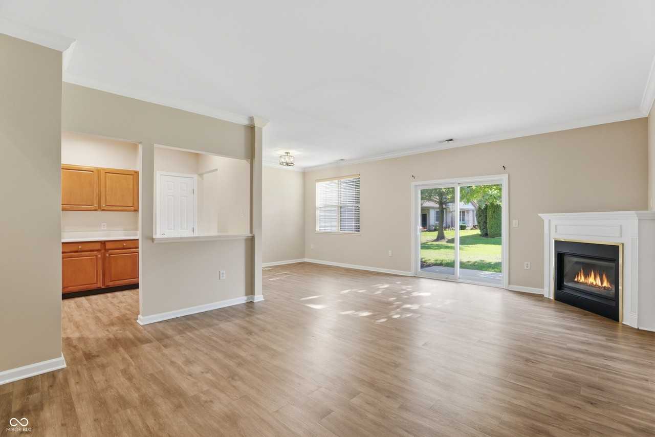 9201 Wadsworth Ct - Photo 3 of 17