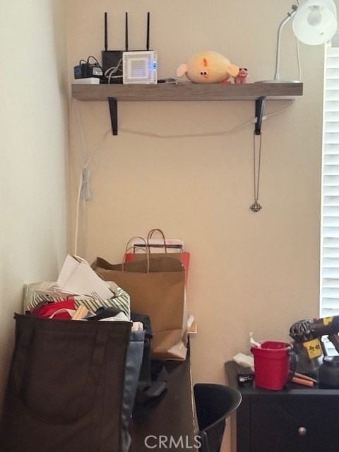 14172 Raintree Rd - Photo 7 of 27