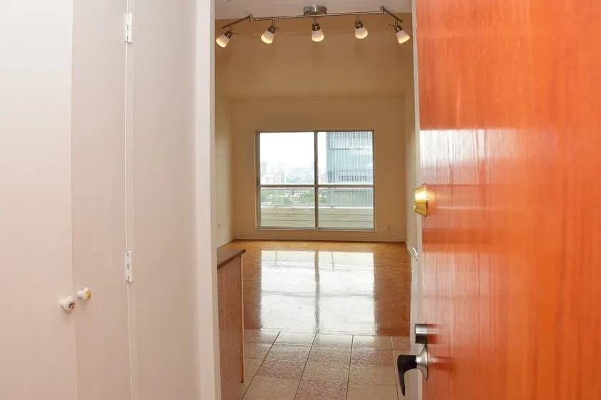 3555 Rue Berri - Photo 7 of 28