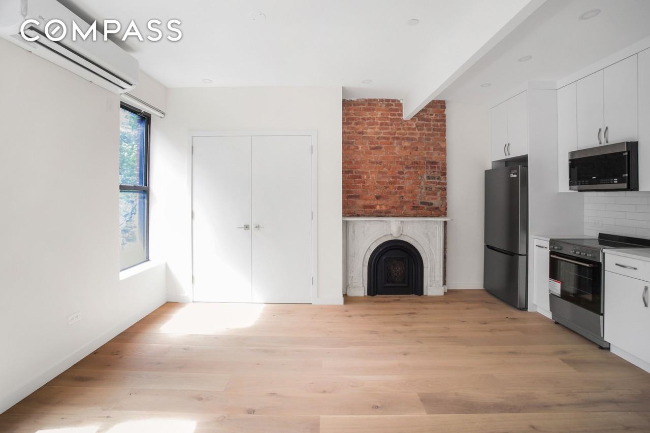 94 6th Ave #3F - Photo 4 of 10