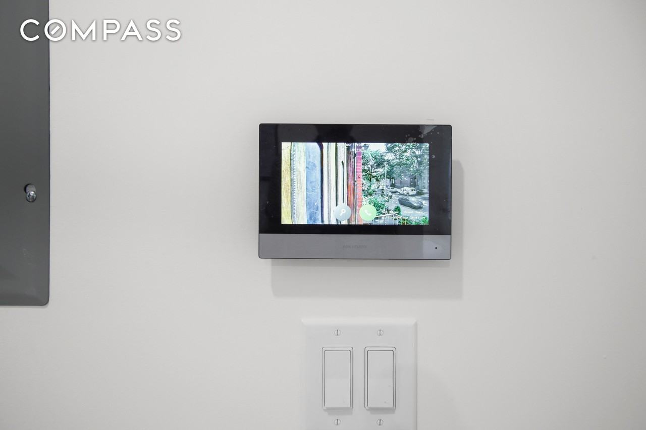 94 6th Ave #3F - Photo 7 of 10