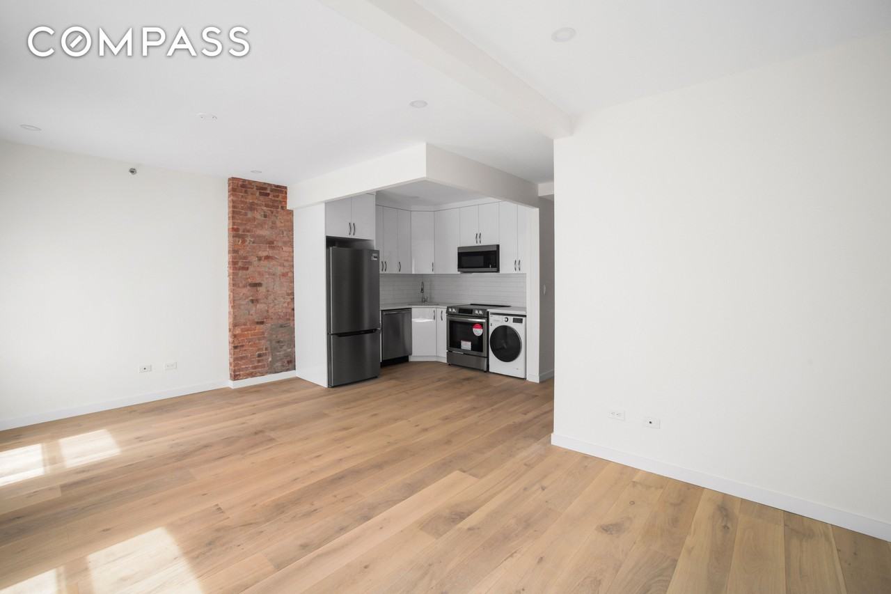 94 6th Ave #4 - Photo 4 of 12