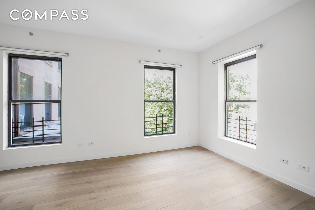 94 6th Avenue #3R - Photo 3 of 11