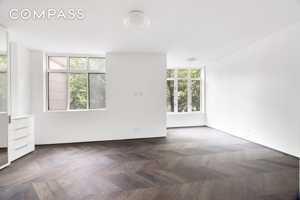 featured image of 340 Albany Street #TH