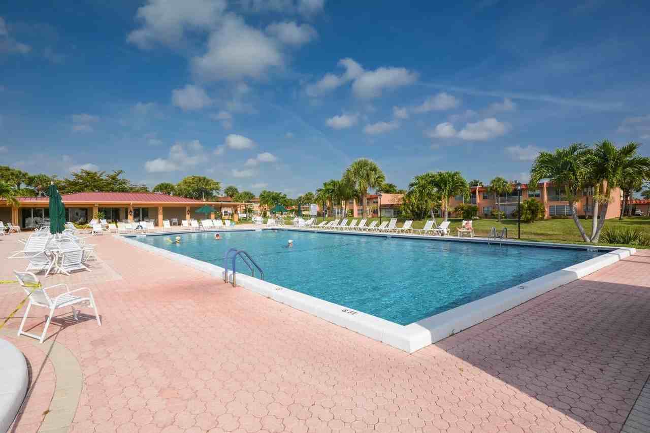 477 Lake Dora Drive - Photo 5 of 28