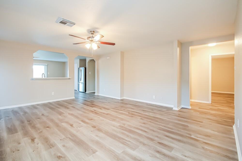 3406 Wheatstalk Ln - Photo 4 of 16