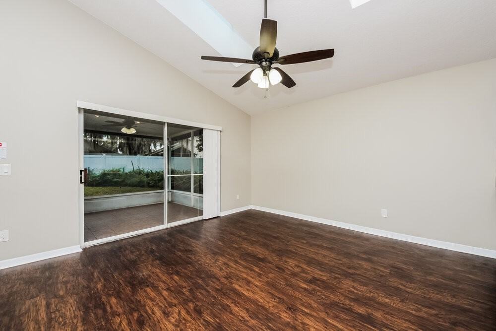 1820 Greenbrook Ct - Photo 5 of 16