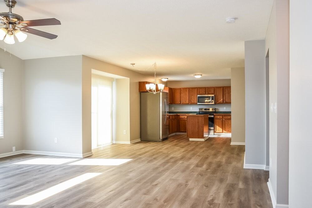 5347 Dietrich Ave - Photo 7 of 18