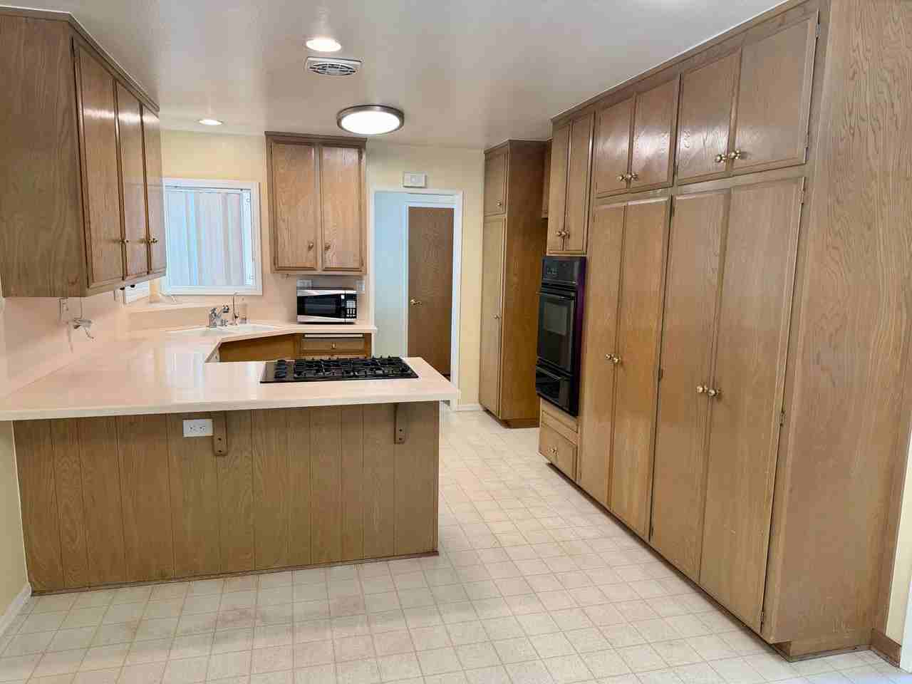 3123 W Teranimar Dr - Photo 4 of 22