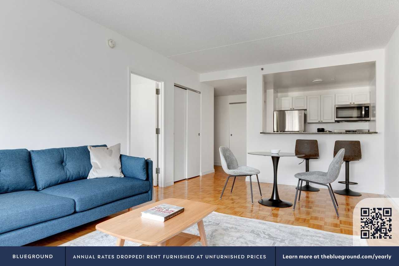 520 W 48th St #2074 - Photo 4 of 18