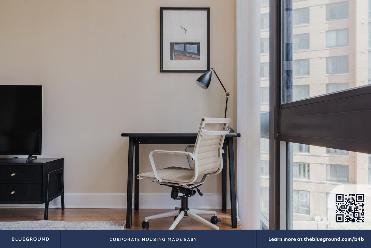 425 L Street Northwest #929 - Photo 6 of 31