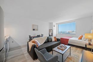 810 Pacific Ave - Photo 1 of 1