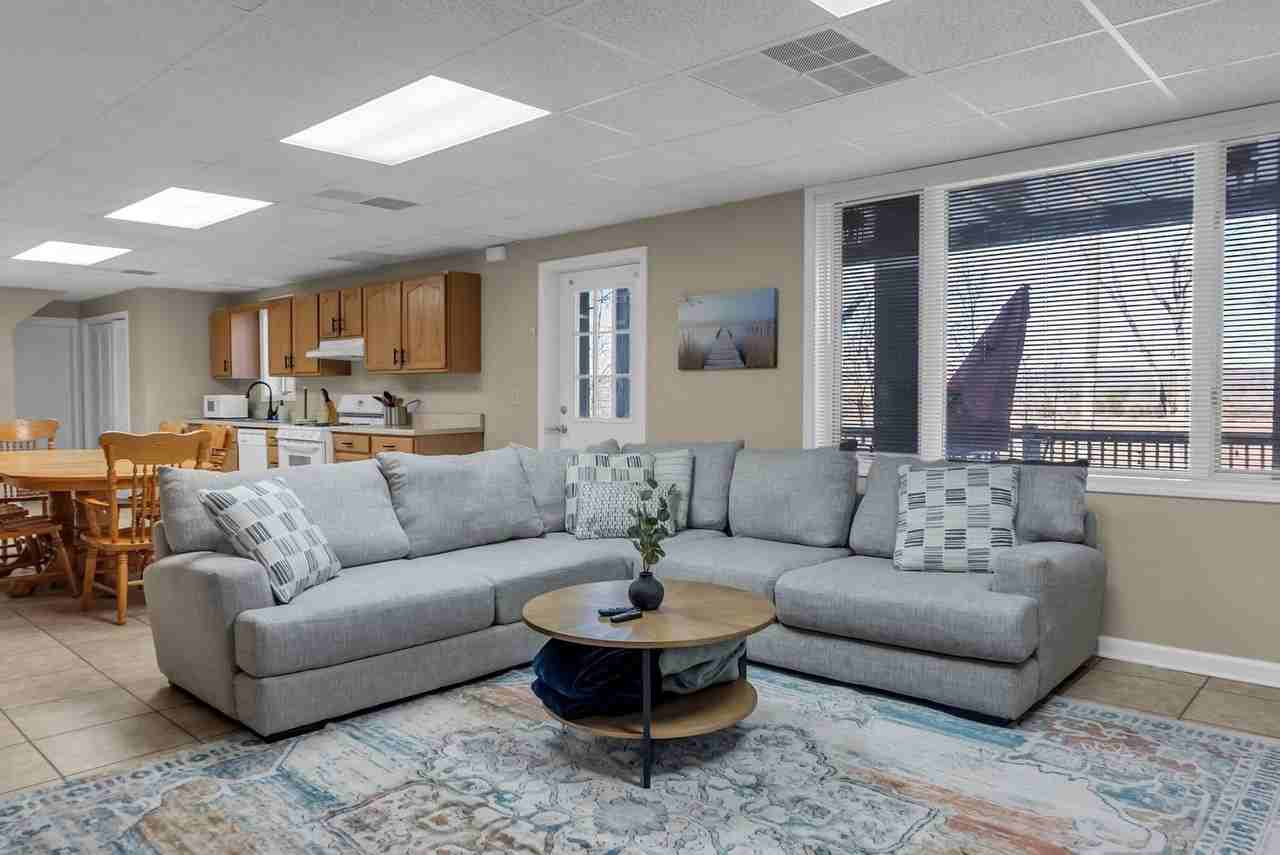 81 Beech Point Dr #1051757P - Photo 4 of 50