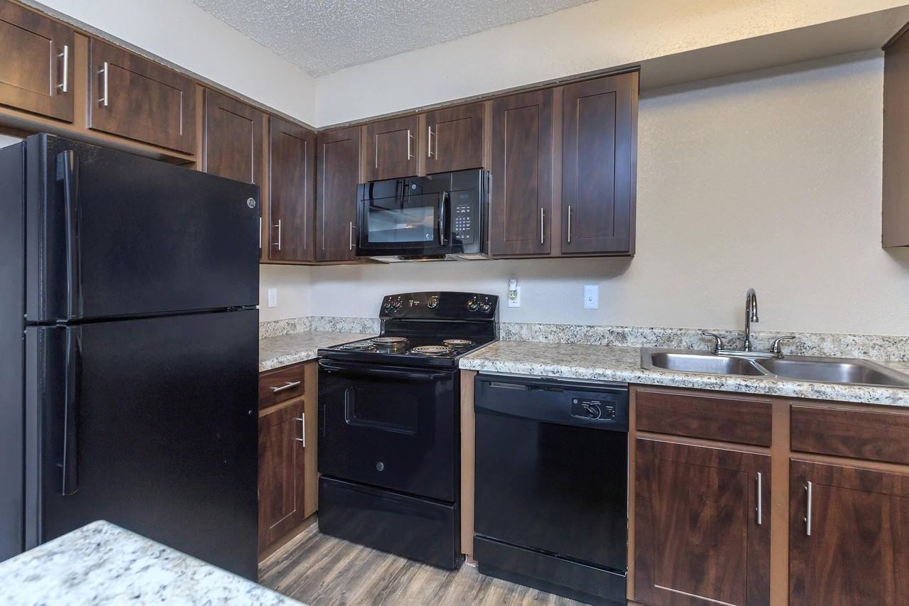 1570 Interstate 35 North Frontage Road 3NB-22 - Photo 2 of 17