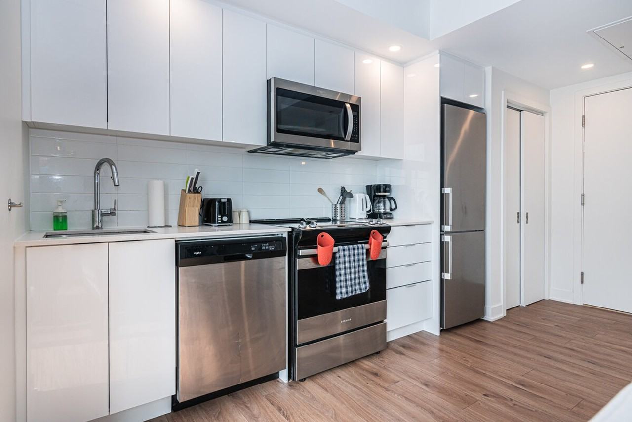 1633 Rue Saint-Hubert #1261773P - Photo 6 of 18