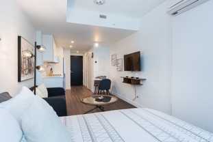 1288 Av Des Canadiens-De-Montréal - Photo 1 of 1