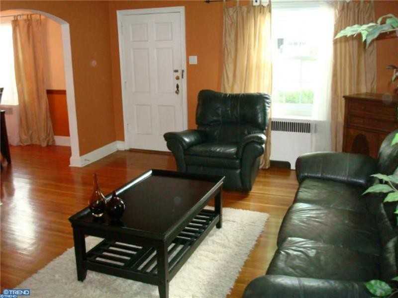 229 Hazelwood Rd - Photo 3 of 14