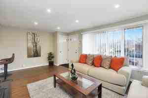 featured image of 4552 Kenilworth Ave