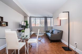 3712 Rue Peel - Photo 1 of 1