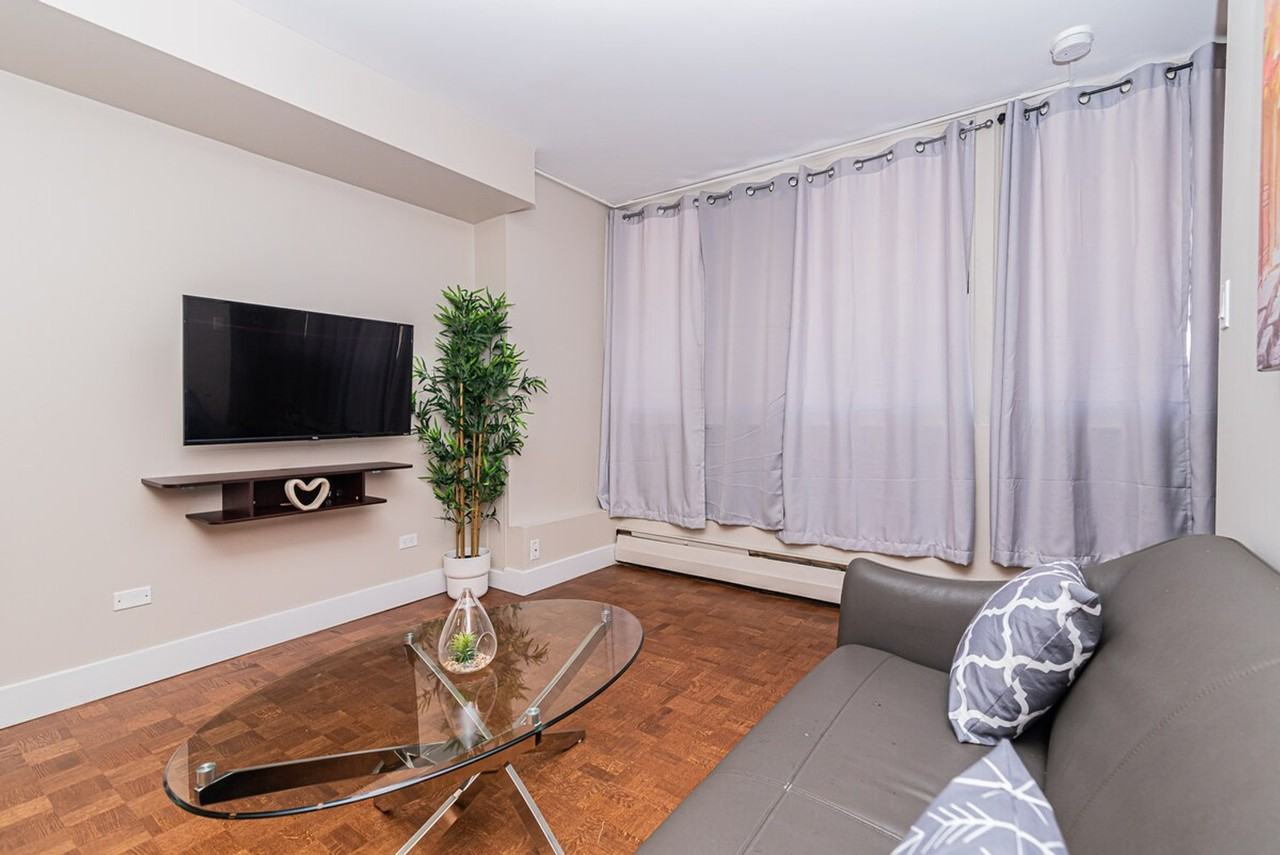 3712 Rue Peel #1283434P - Photo 2 of 35