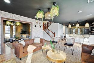 708 Azalea Dr - Photo 1 of 1