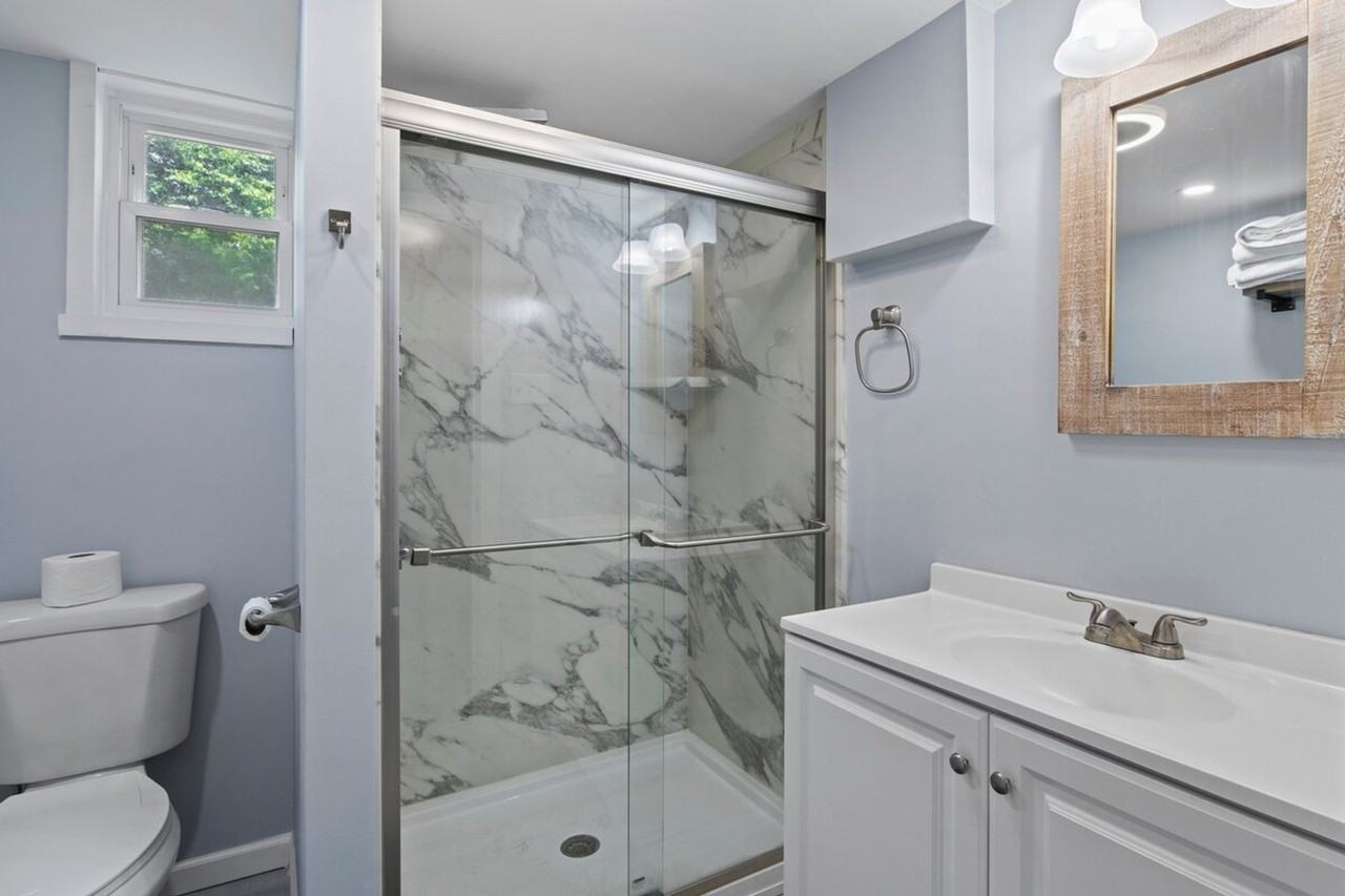 229 S Peters Rd #1312615P - Photo 7 of 14