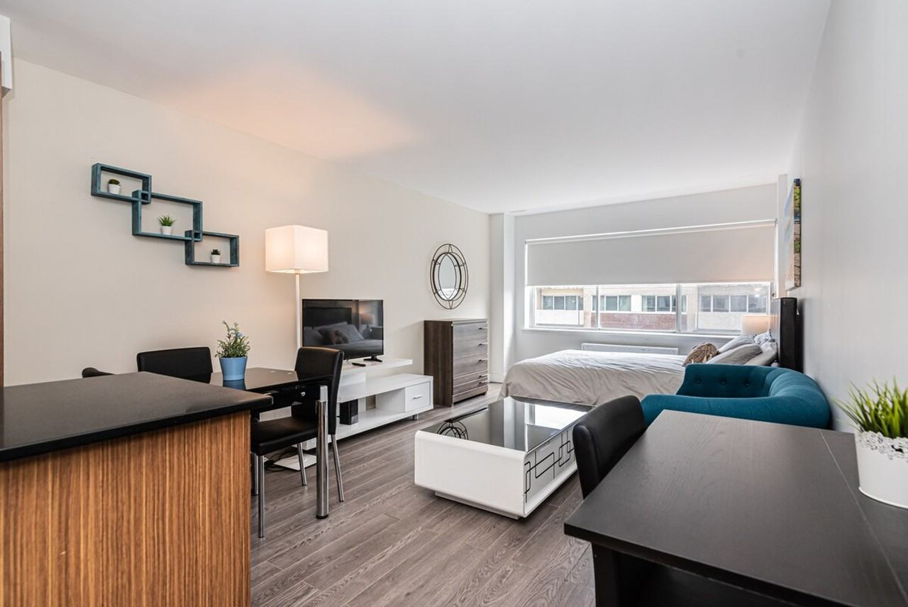 3527 Rue De La Montagne #1261783P - Photo 5 of 21