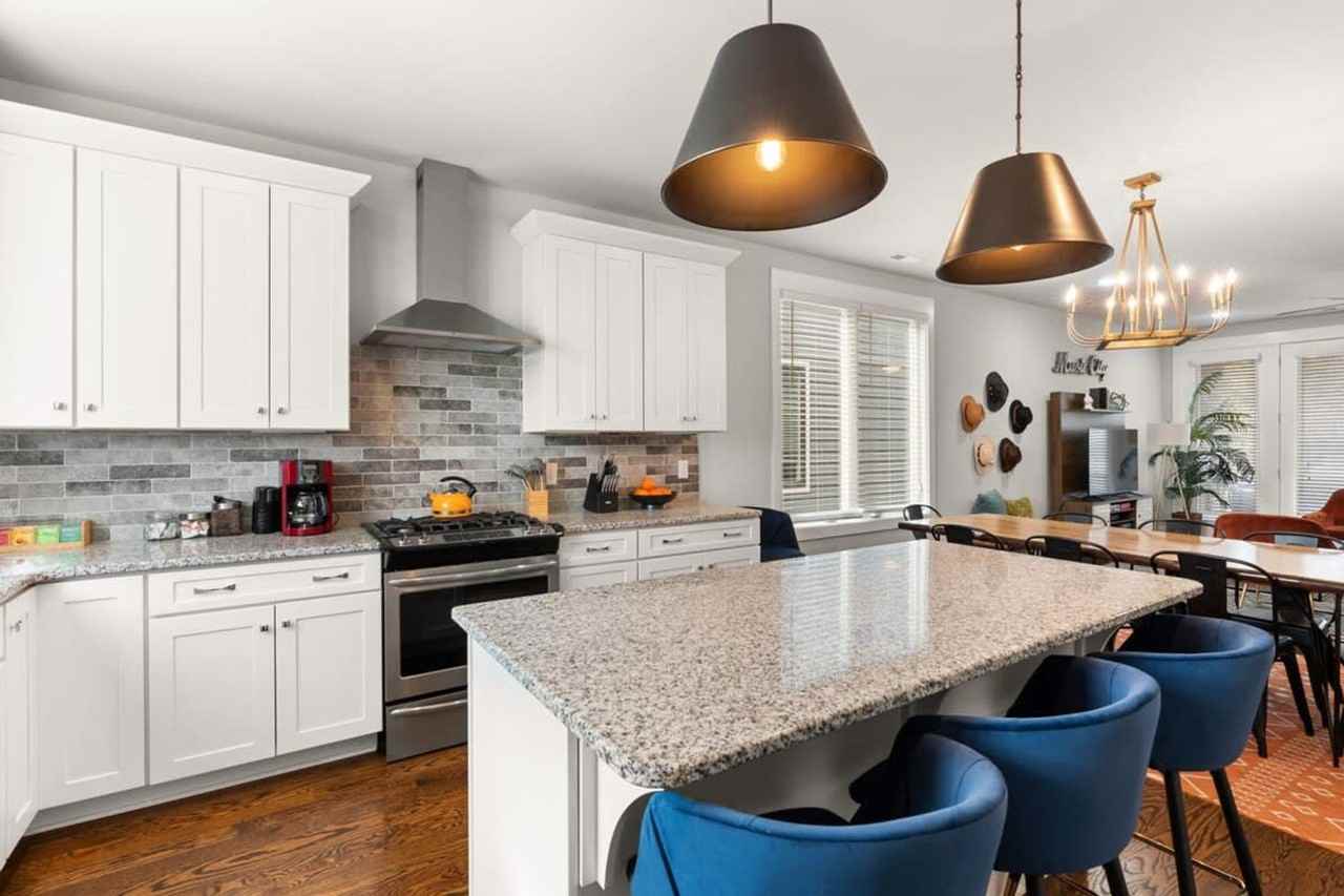 505 Wedgewood Avenue - Photo 6 of 46