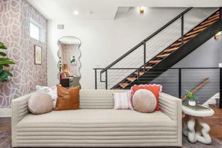 774 E Argyle Ave - Photo 1 of 1