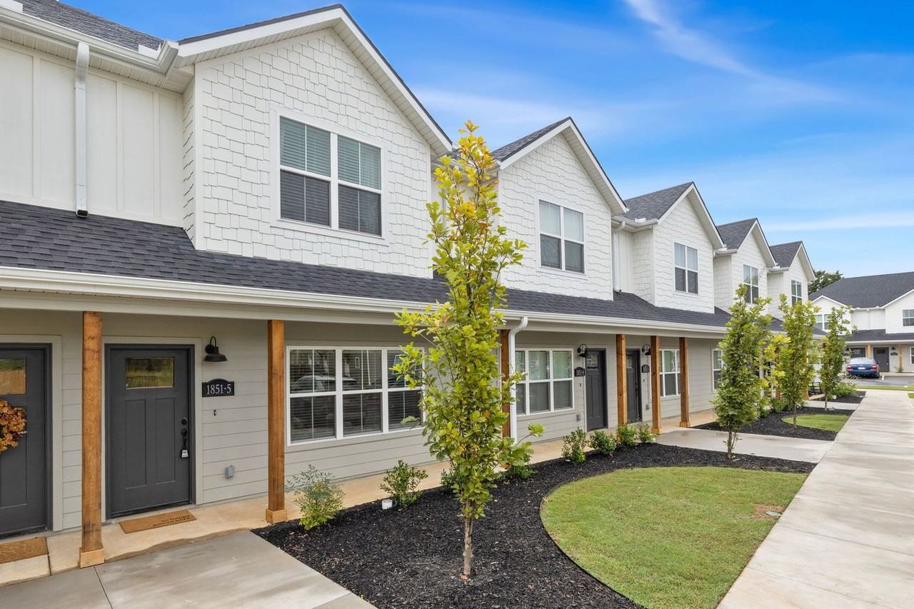 1851 S Garland Ave #1313976P - Photo 3 of 26