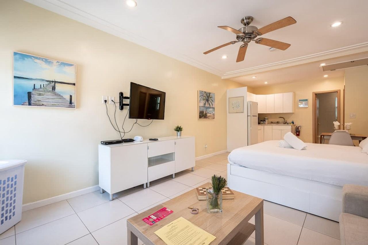 316 Oregon Street - Photo 4 of 59