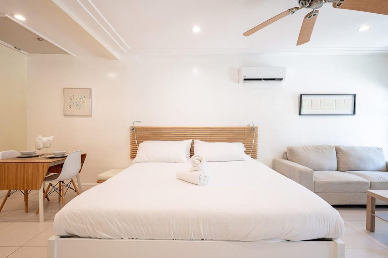 316 Oregon Street - Photo 5 of 59