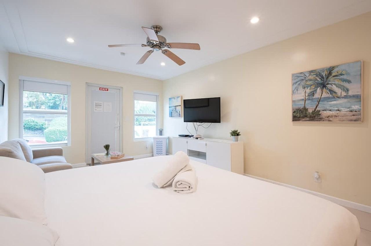 316 Oregon Street - Photo 6 of 59