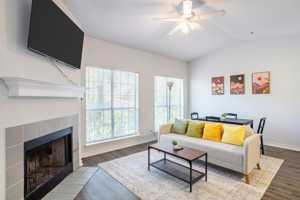 featured image of 1005 W 23rd St