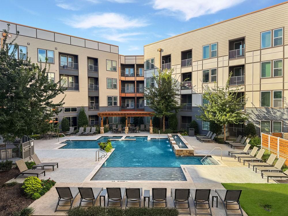 Skyline Trinity - Photo 7 of 50